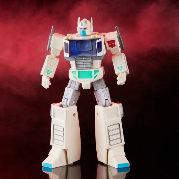 Transformers R.E.D. Robot Enhanced Design Transformers G1 Ultra Magnus Image  (4 of 23)